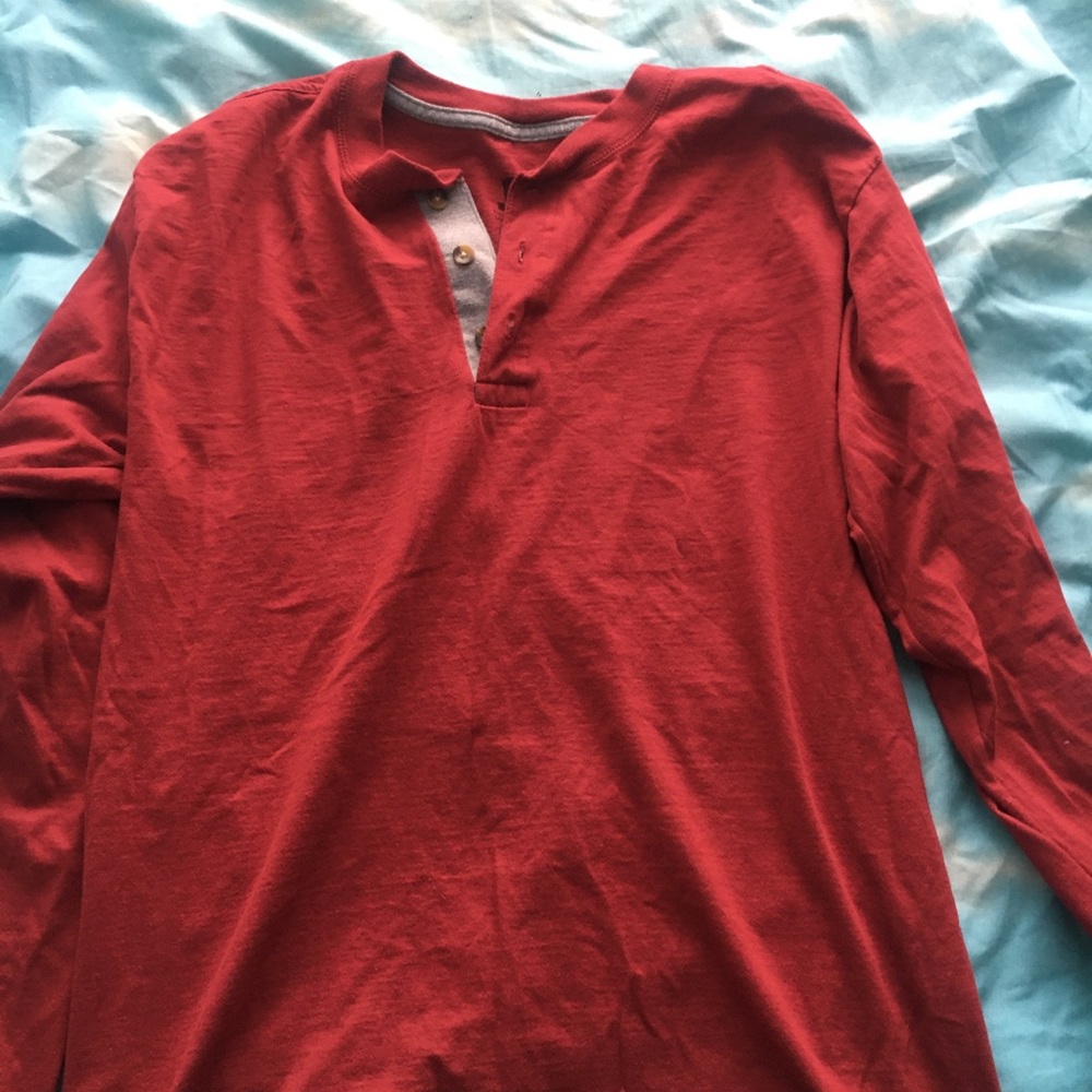 Hanes tee